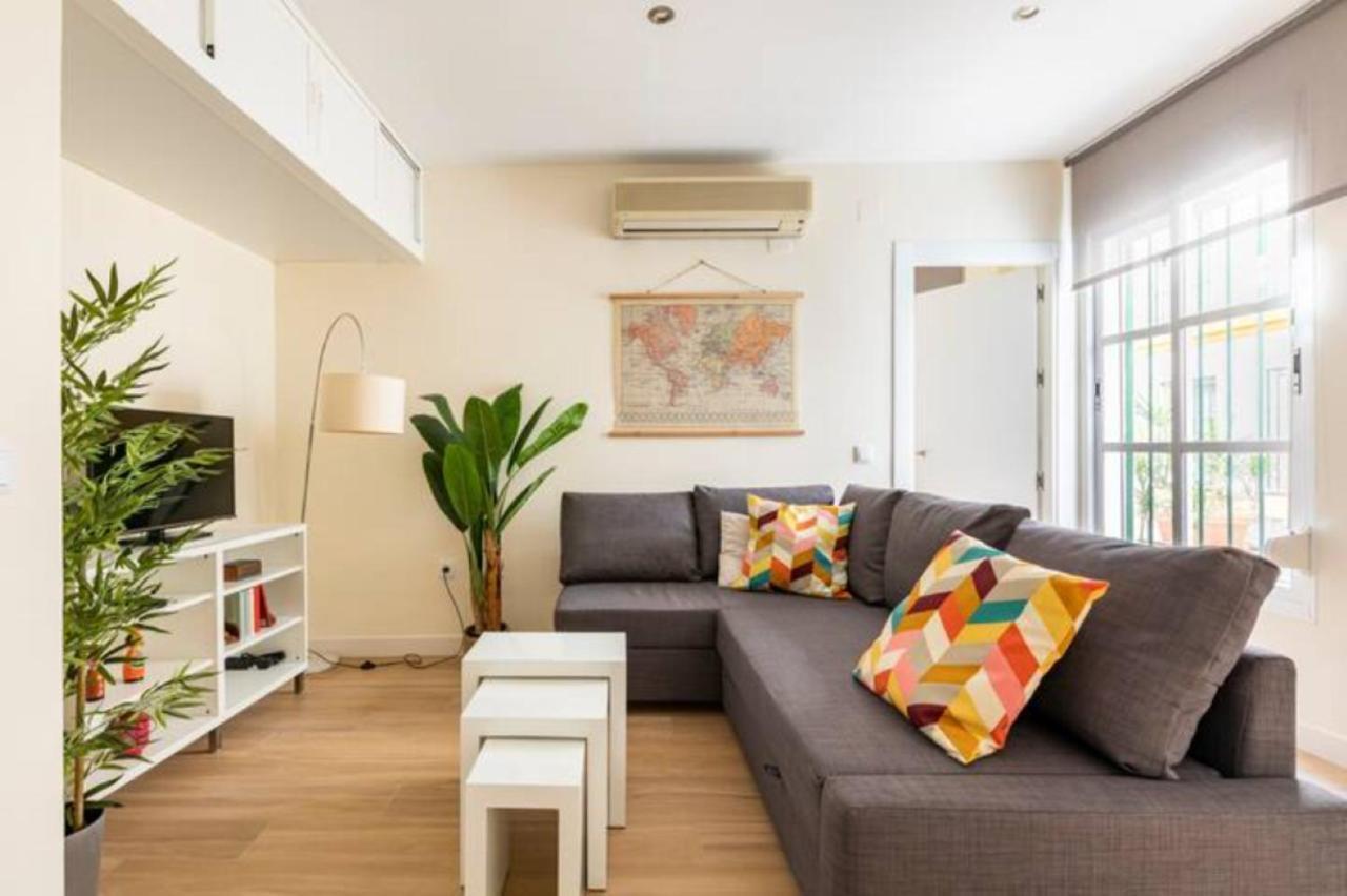 Azahar Metropol Parasol, Medium-sized Parking Gifted For Free Apartamento Sevilha
